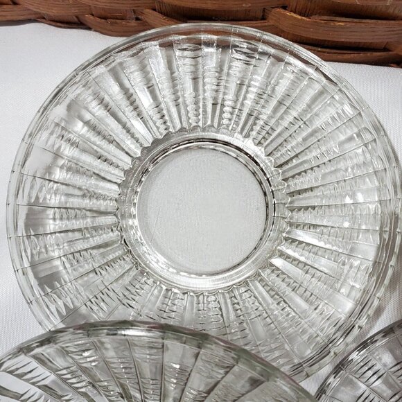 4 Early American Ribbed Glass Dessert Plates 6" Vintage EAPG Slash Ribs Clear Gl - Picture 7 of 10